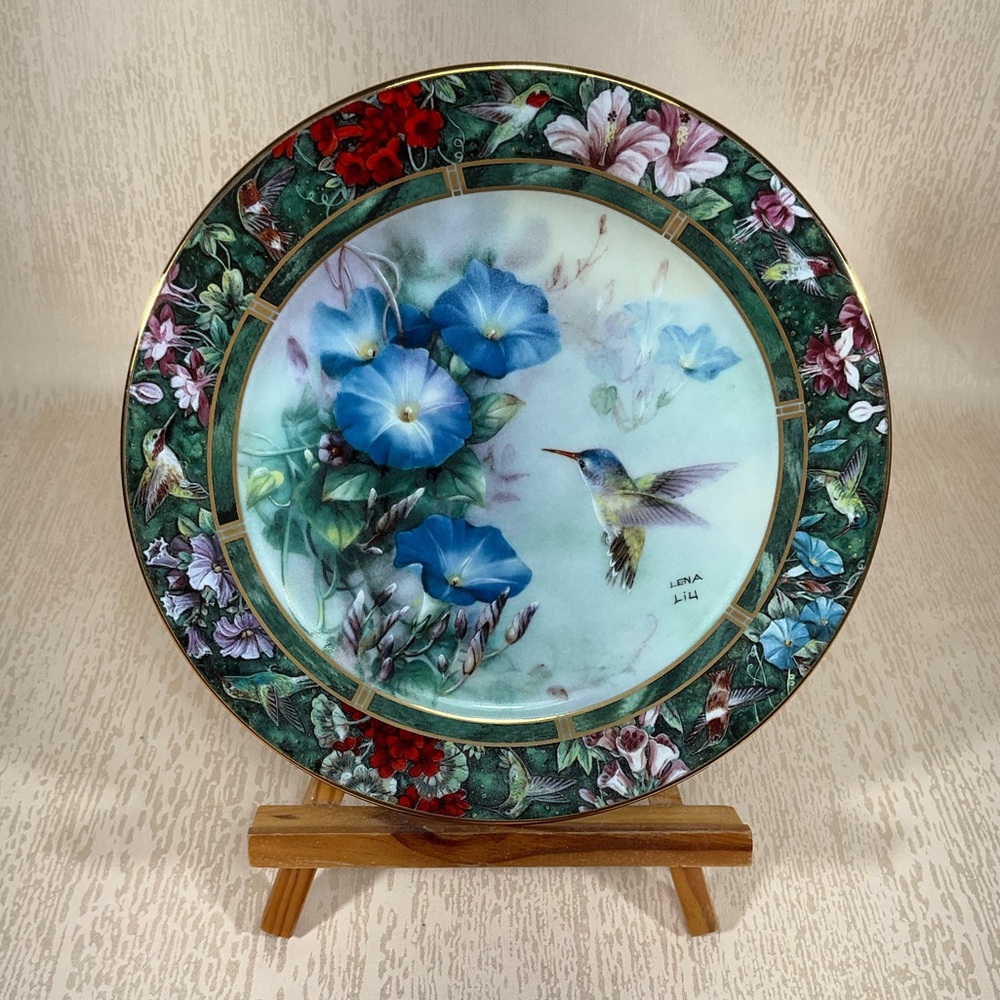Lena Liu  The Violet Crowned Hummingbird Collectors Plate 1992